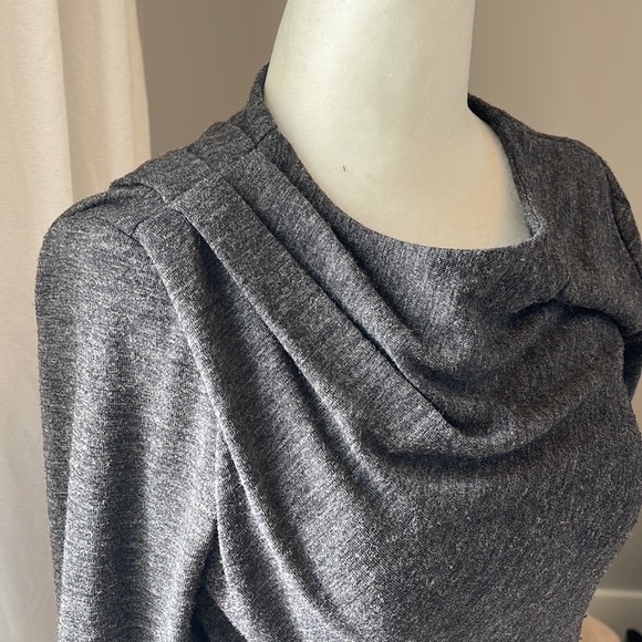 Banana Republic long sleeve crew neck dress - Picture 3 of 6